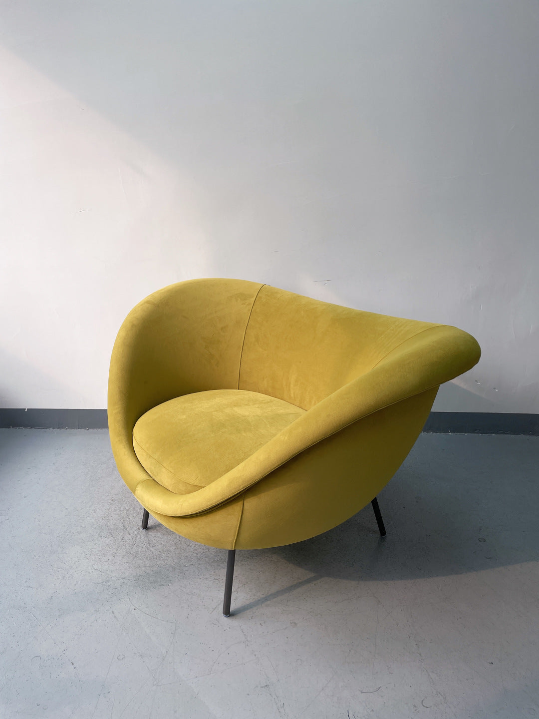 Premium designer special leisure chair & single sofa