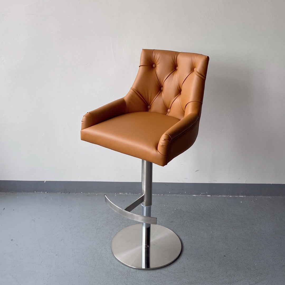 Modern Metal Bar Stool – Padded Seat with Soft Cushioned Backrest – Industrial Style Counter Height Adjustable Stool