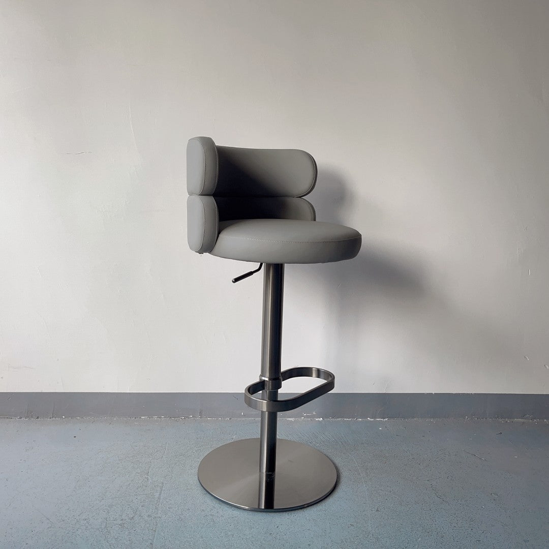 "Adjustable Height Bar Stool – Grey Ergonomic Swivel Stool with Footrest – Modern Kitchen Island Seating