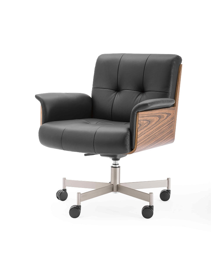 Executive Leather Office Chair – Wooden Armrests & Adjustable Swivel Base