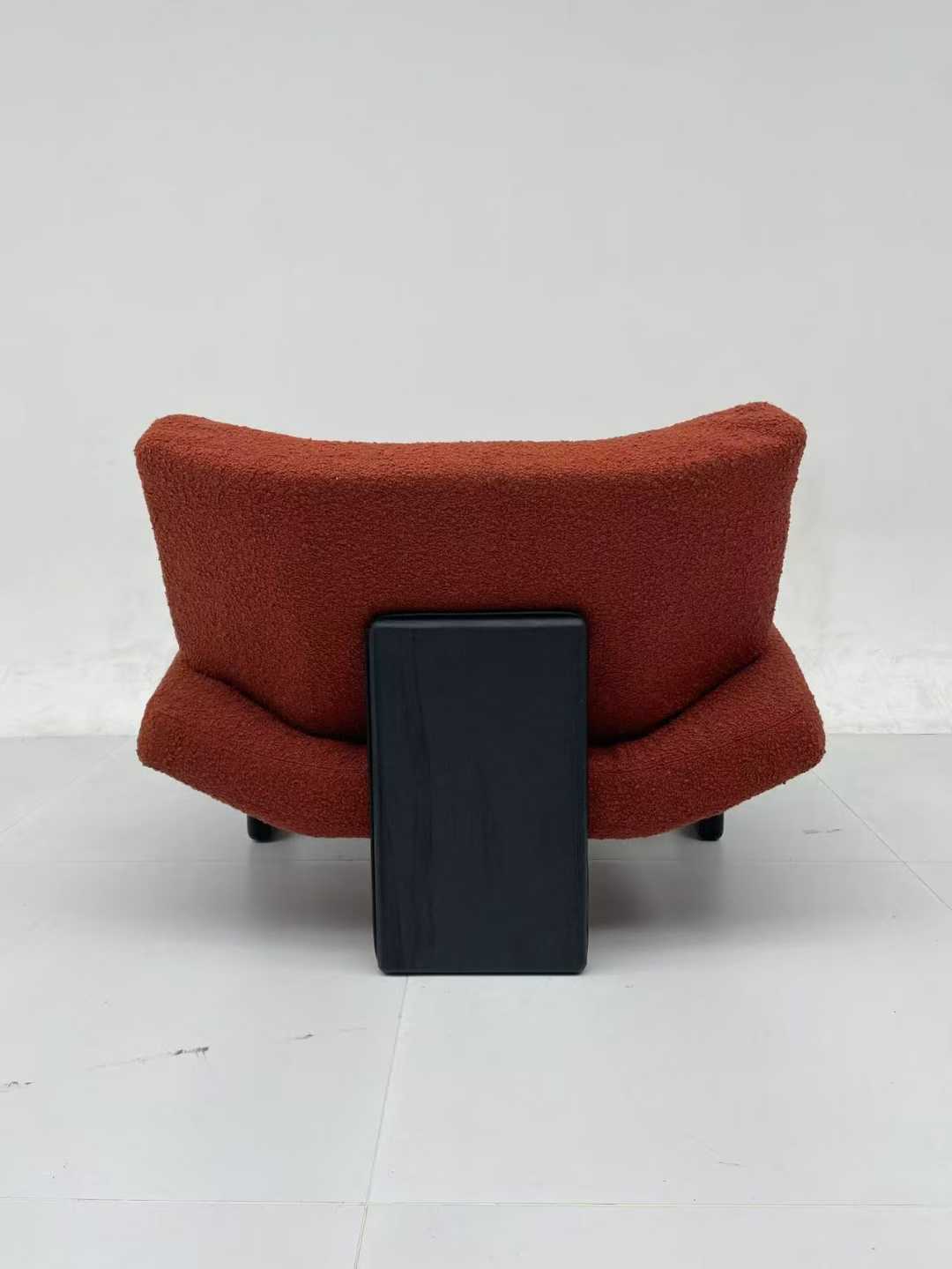 EMMI Modern Emerald Chair - High Back Lounge Chair with Wooden Base