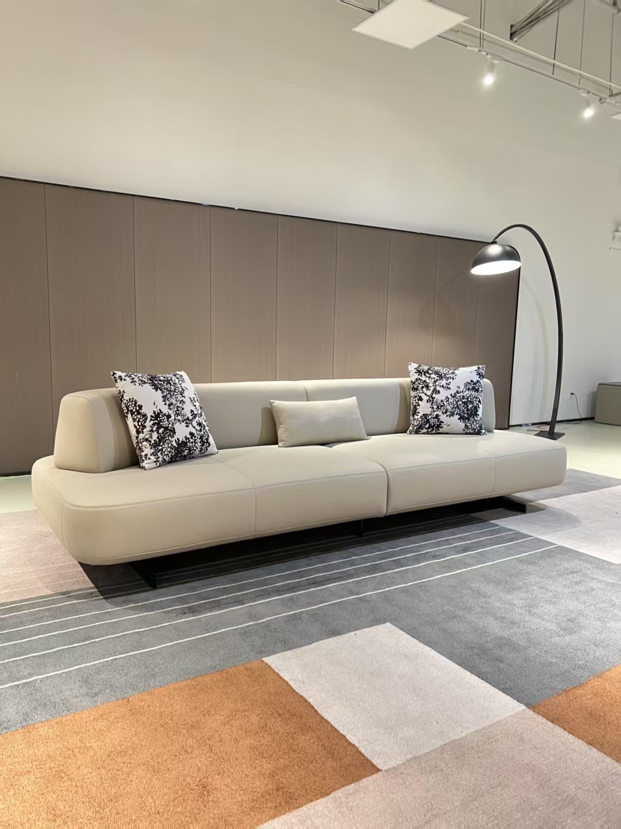 Italian minimalist designer sofa-5