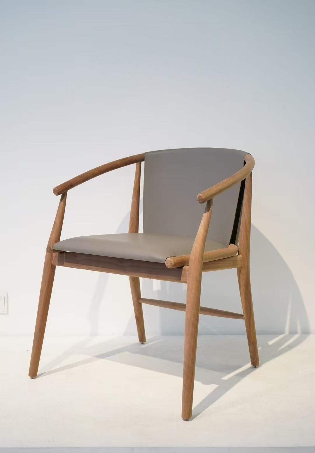 Flow Lounge Chair: Fluid Ashwood & Tactile Saddle Leather Contrast