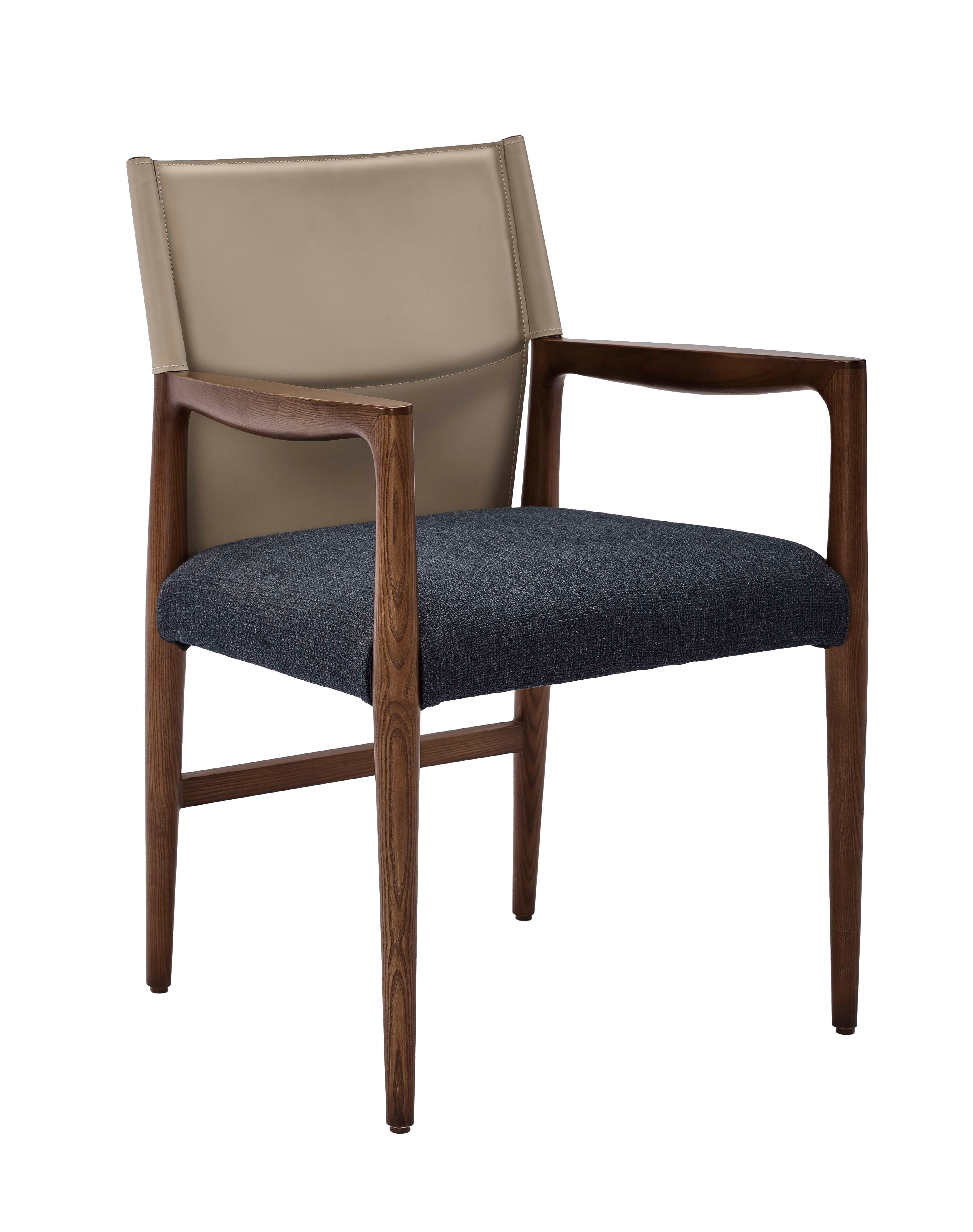 DS Nordic Craft Lounge Chair: Beechwood & Eco-Saddle Leather Harmony