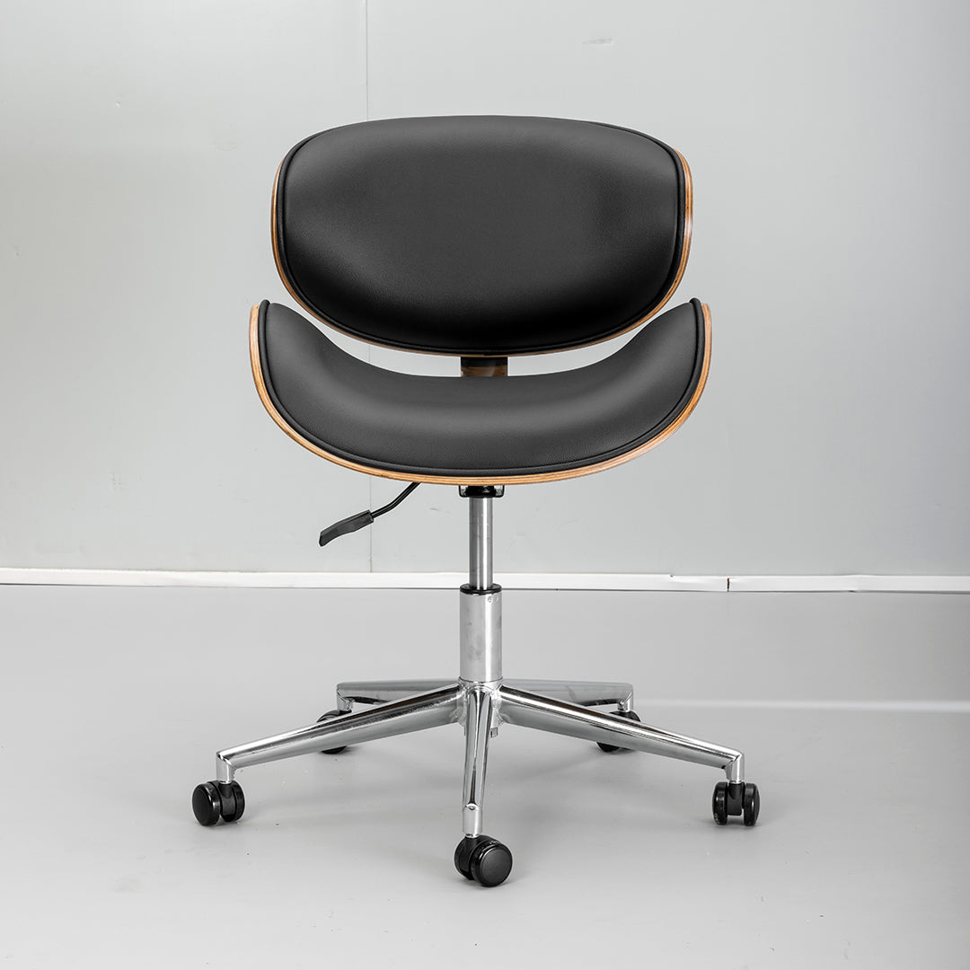 Luxury Managerial Chair – Thick Padded Seat & Silent Rolling Wheels