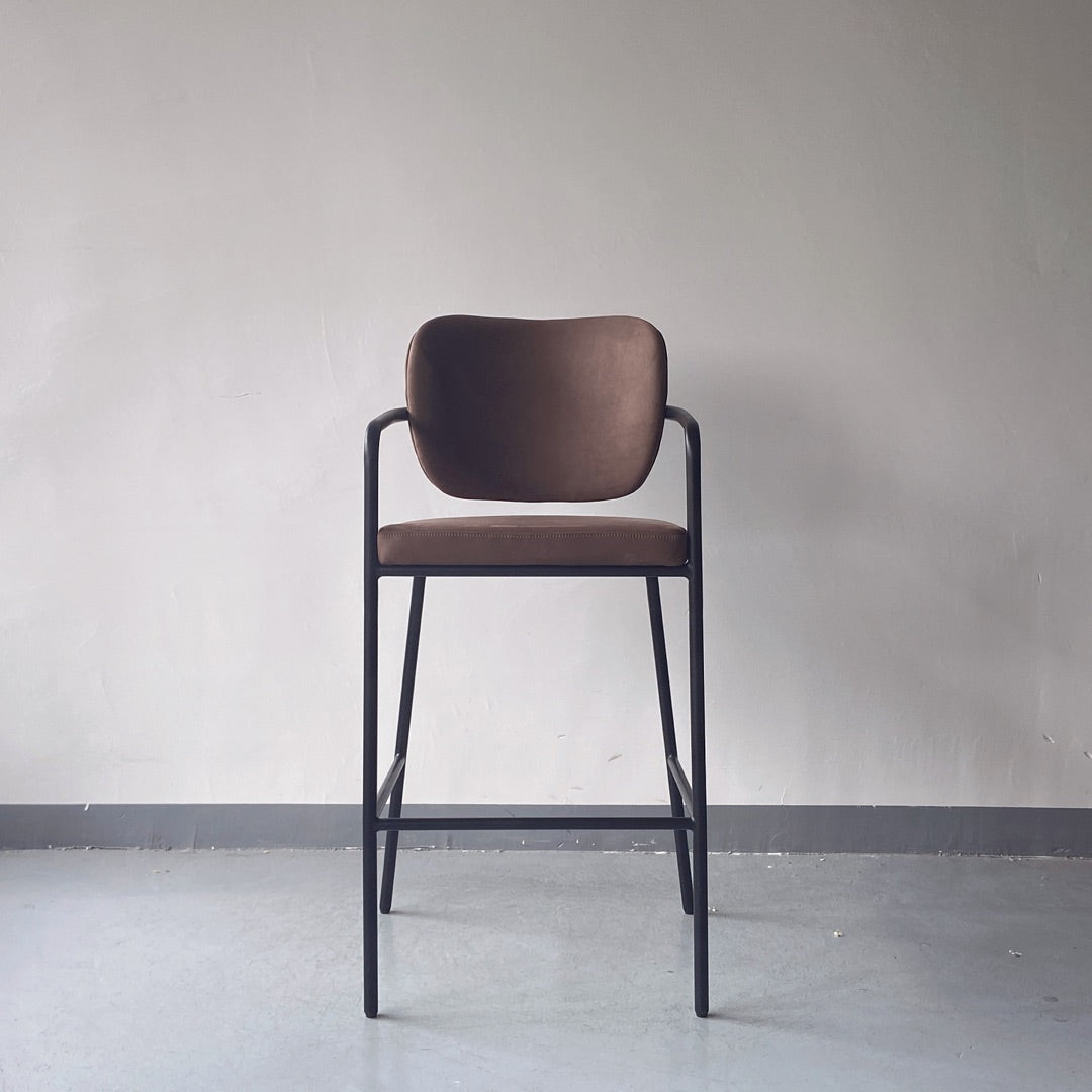 Modern Powder-Coated Metal Bar Stool – Padded Seat with Soft Cushioned Backrest