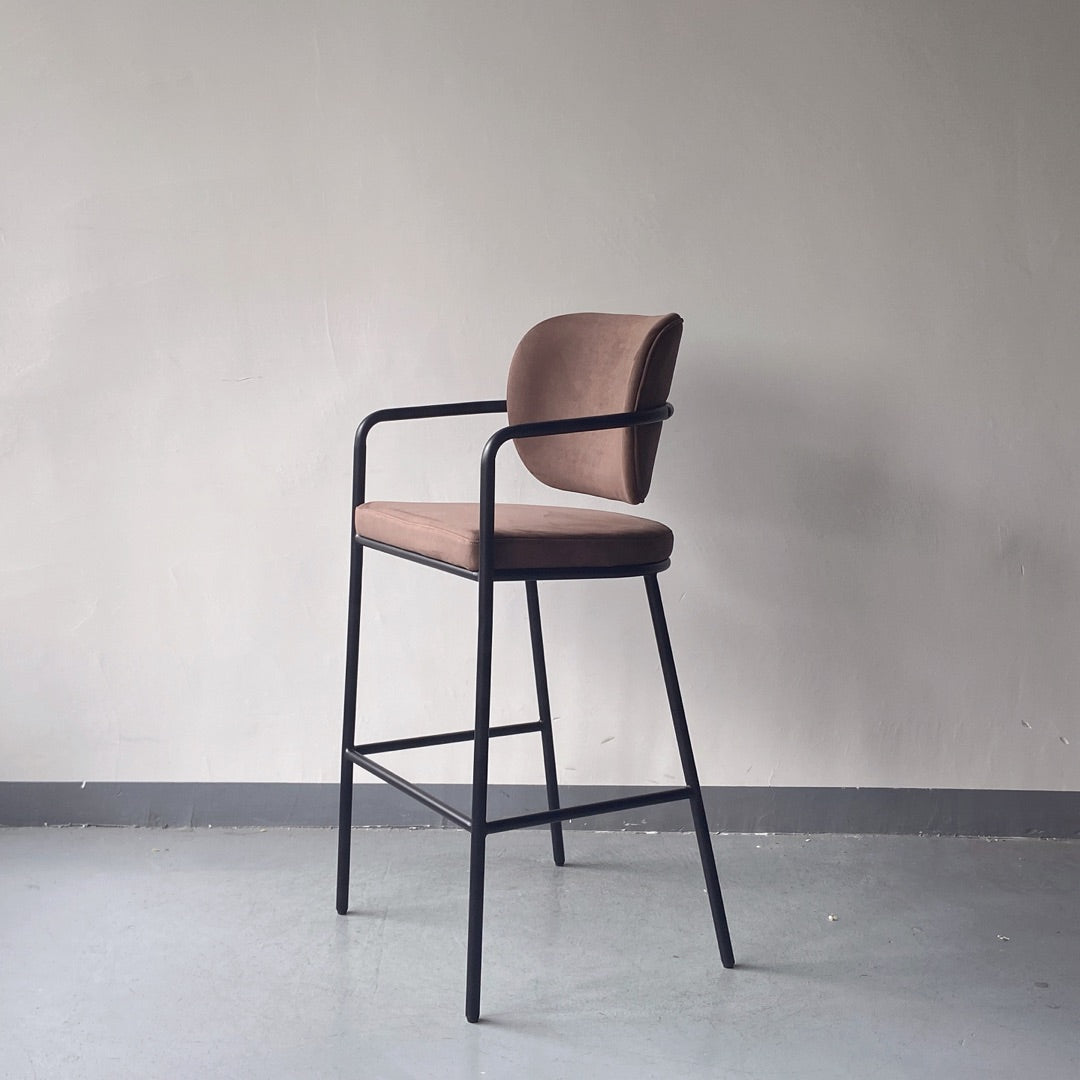 Modern Powder-Coated Metal Bar Stool – Padded Seat with Soft Cushioned Backrest