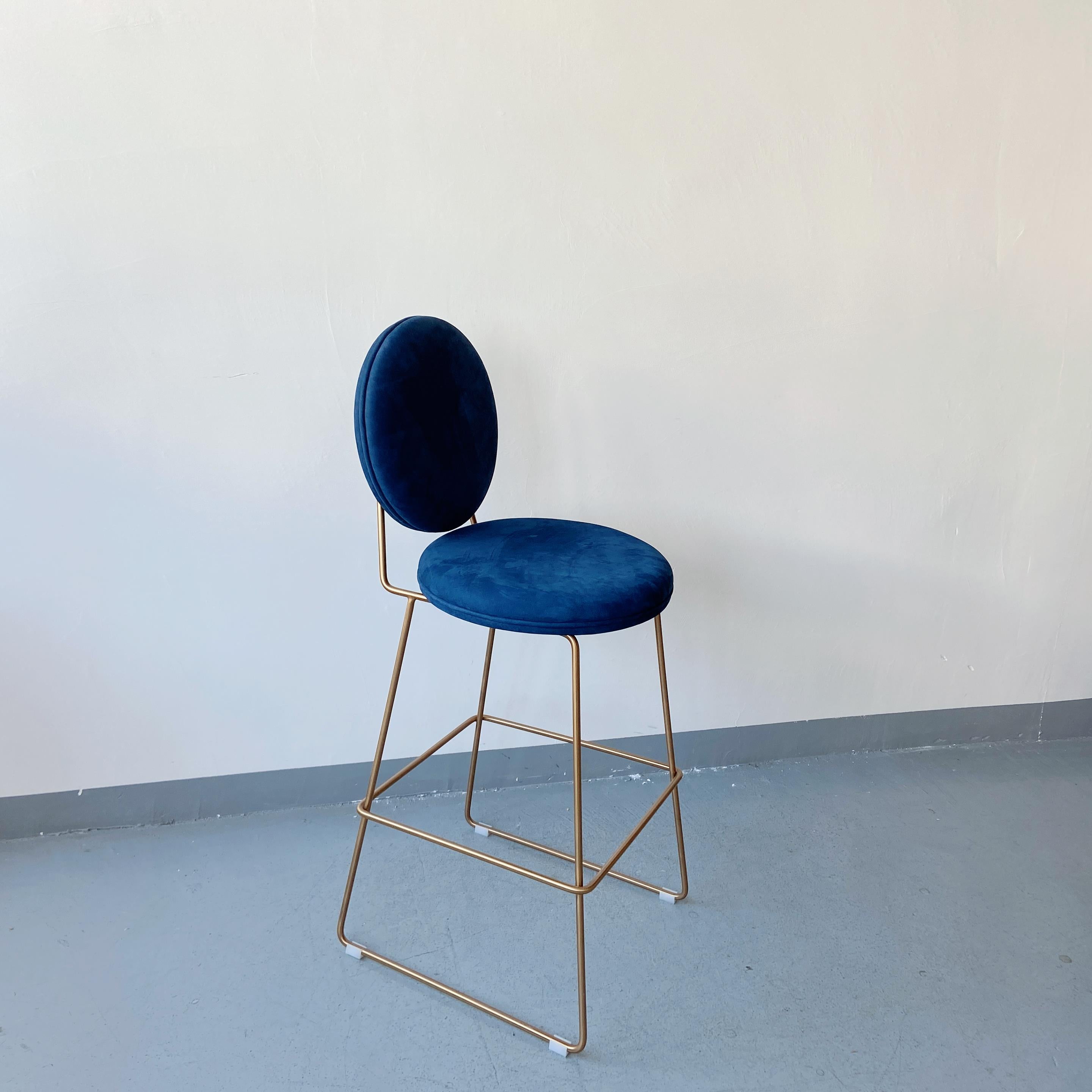 Stylish Bar Stool – Padded Seat with Soft Cushioned Backrest